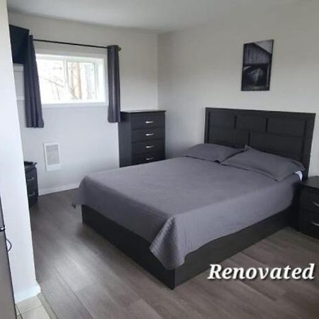 Tay Motel Waubaushene Kültér fotó