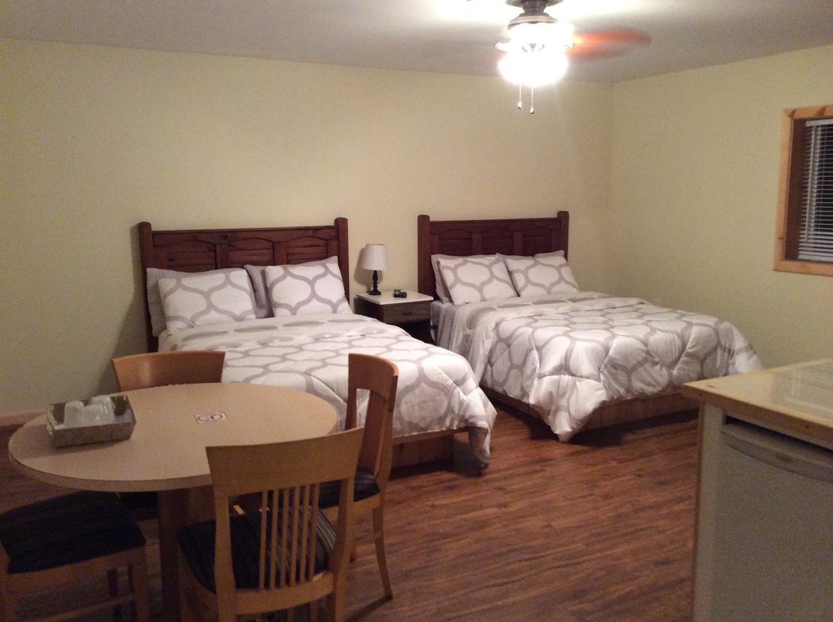 Tay Motel Waubaushene Kültér fotó